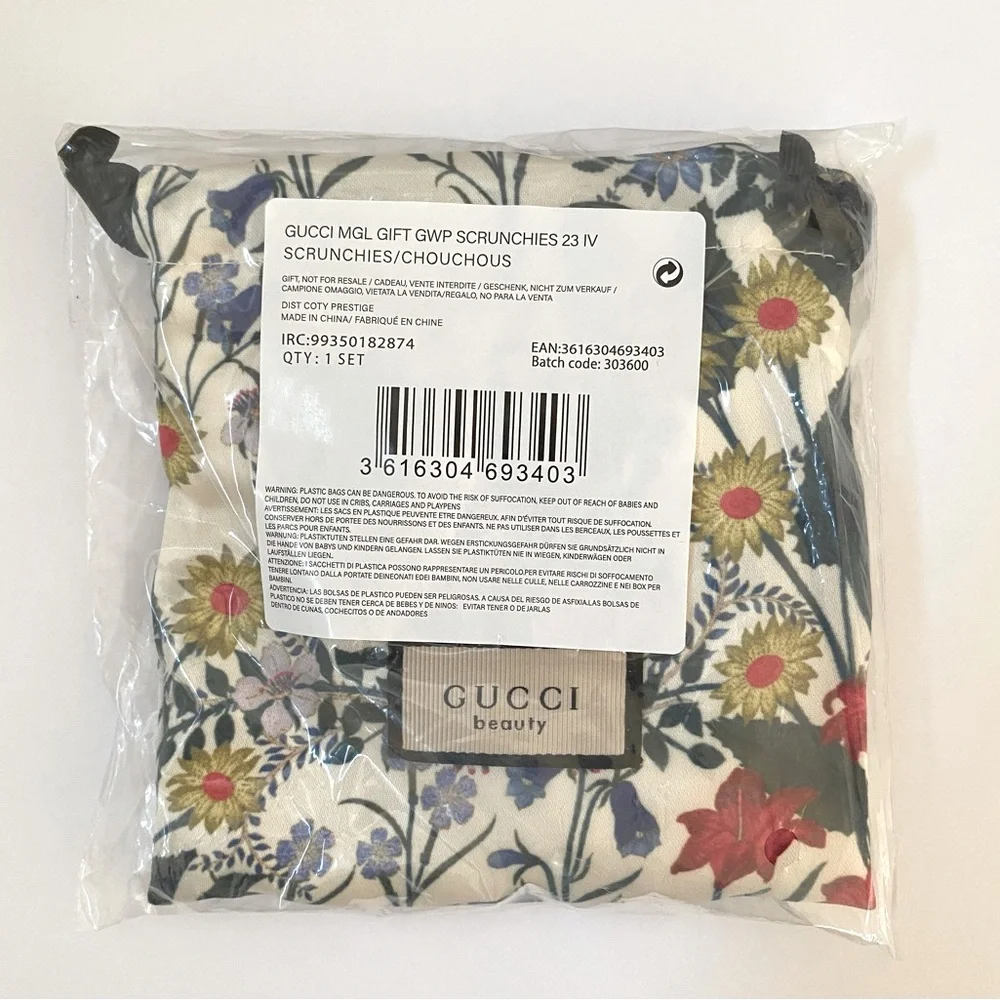 New Gucci Beauty 3 Hair Scrunchies & Travel Bag
